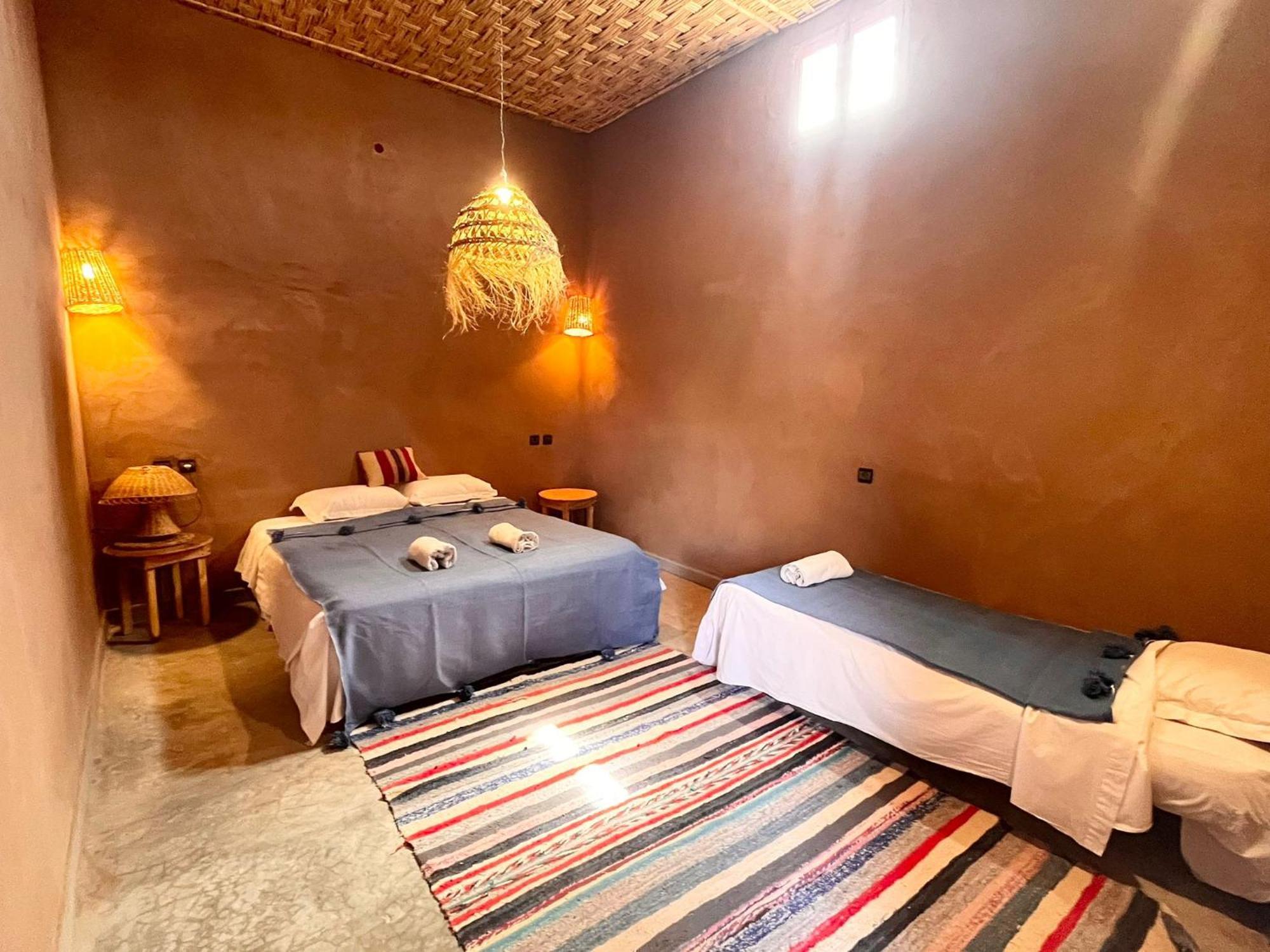 Dar Talmoudi Hotel Tagounite Luaran gambar