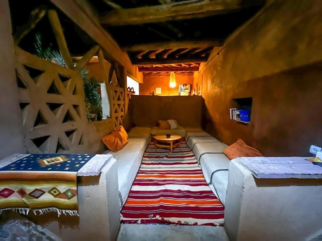 Dar Talmoudi Hotel Tagounite Luaran gambar